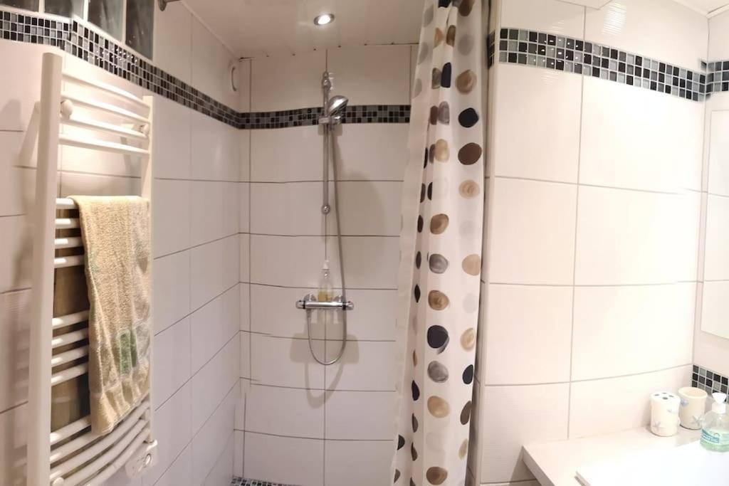 Homestay Cosy 2 Et Sdb Privative