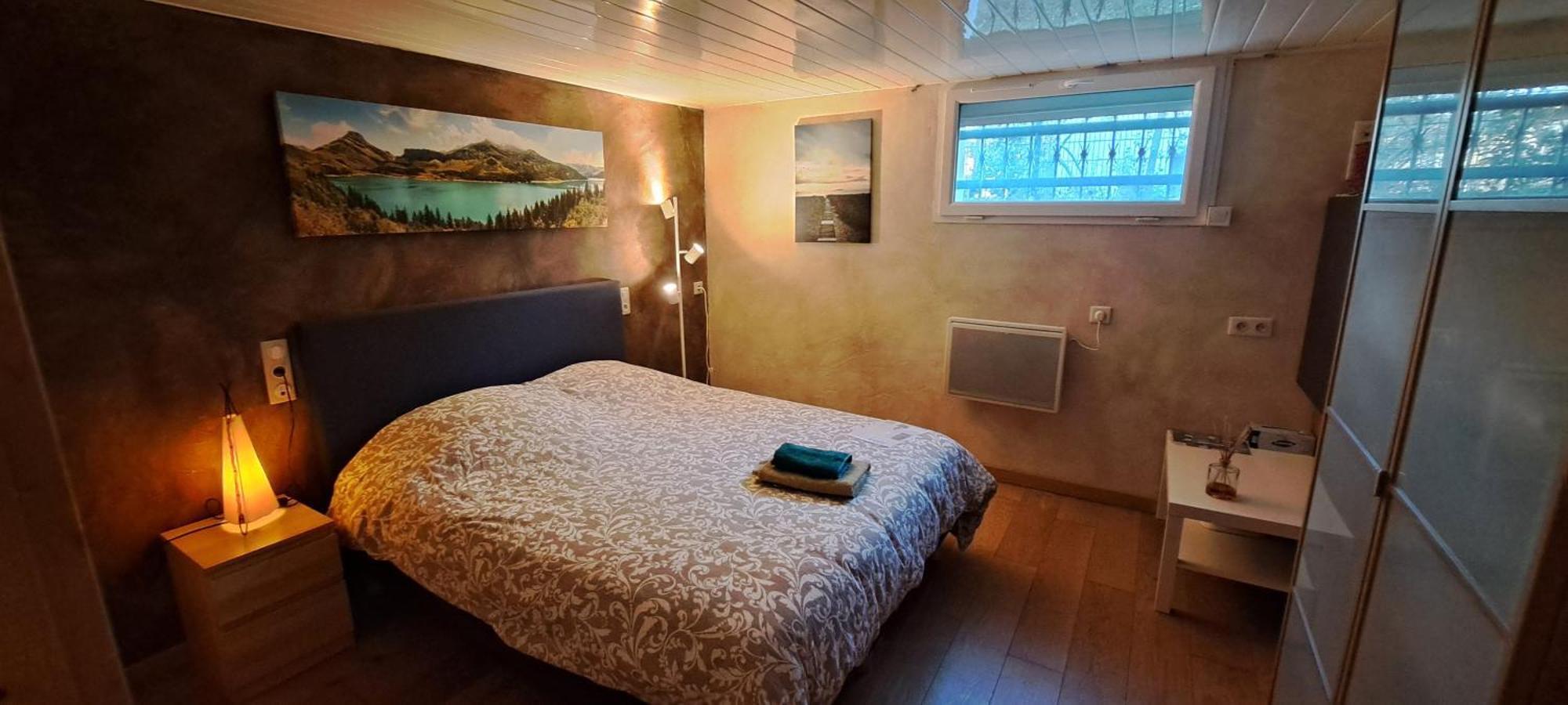 Quarto em Acomodações Particulares Cosy 2 Et Sdb Privative